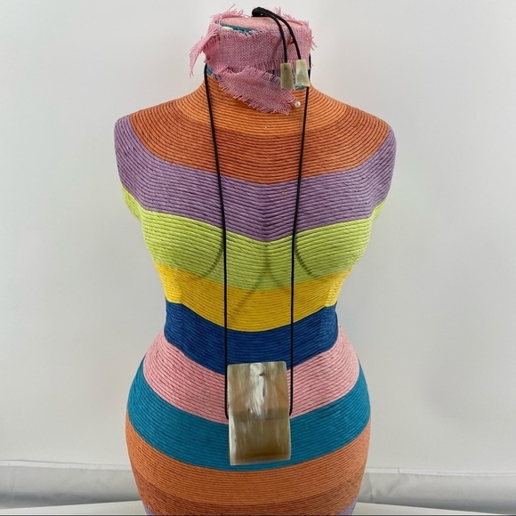 Rectangular Huge Shell Statement Necklace 29in - Picture 1 of 10